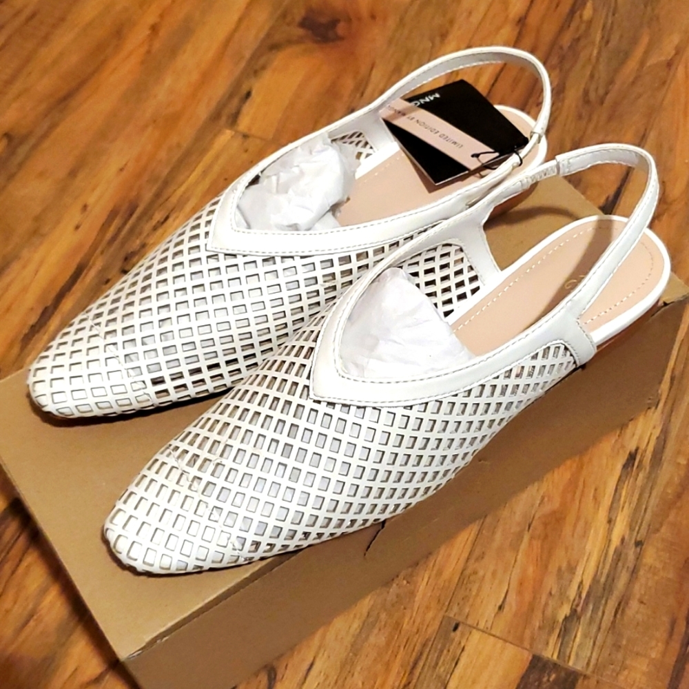 Slingback flats